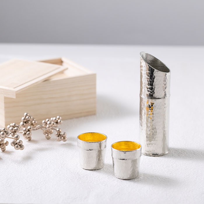 【和紙でラッピング済】 能作 竹型酒器セット 金箔